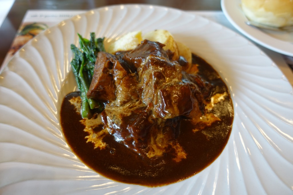 那須高原のチーズケーキで有名な「チーズガーデン」!本店「しらさぎ邸」でランチ&アウトレット店でお土産購入