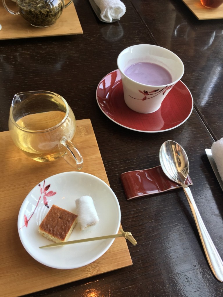 マンダリンオリエンタル東京 センスティーコーナーで味わう高級中国茶。アフタヌーンティーとは一味違った優雅な時間!